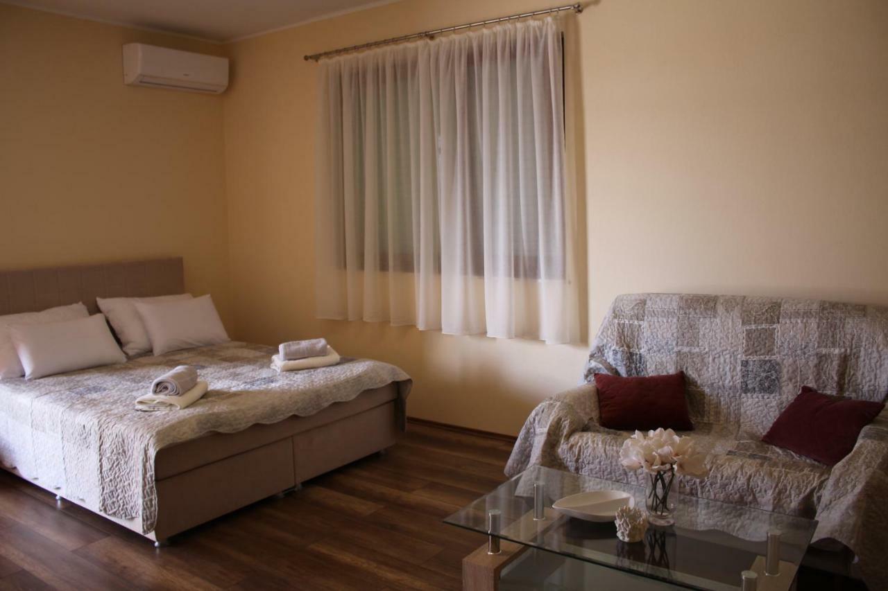 Studio Apartman Ana Šibenik Exterior foto